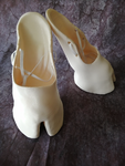 Elf Hoof Shoes White